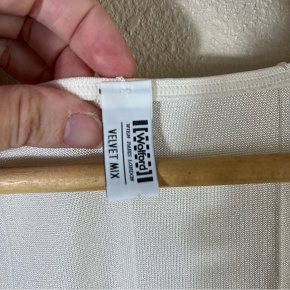 WOLFORD Ivory Plisse Scoop Neck Short Sleeve Form-Fitting Top M0851 - Picture 7 of 9